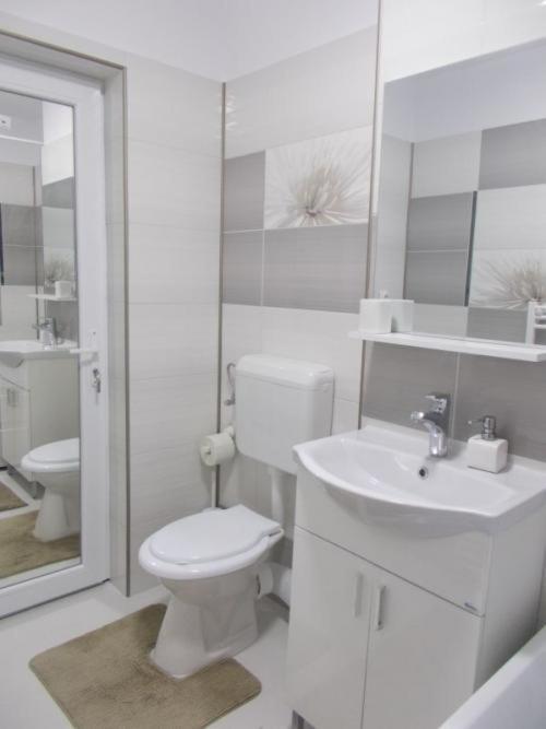 Apartament Tanya Targoviste Eksteriør bilde